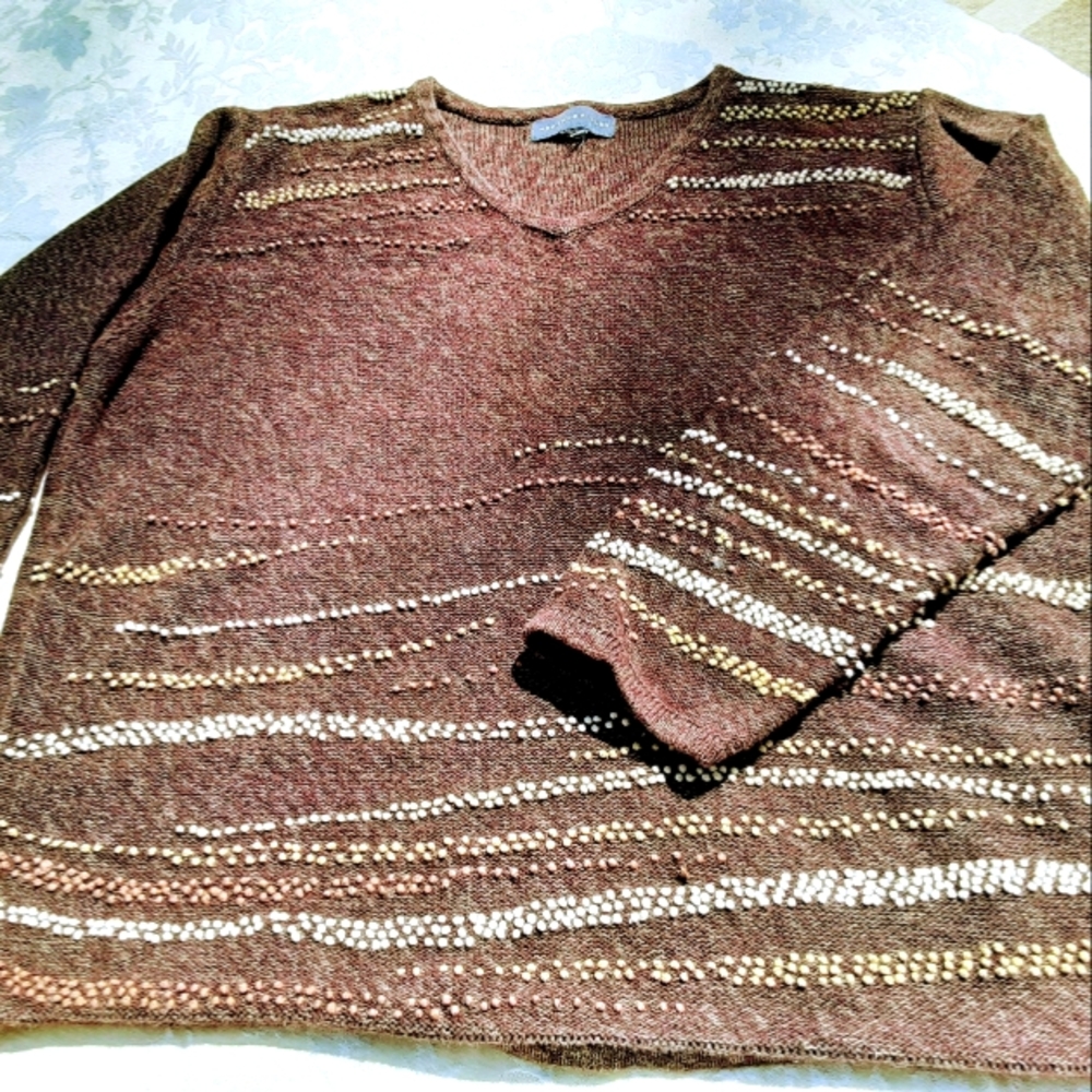 Great textured sweater! EUC!!! L